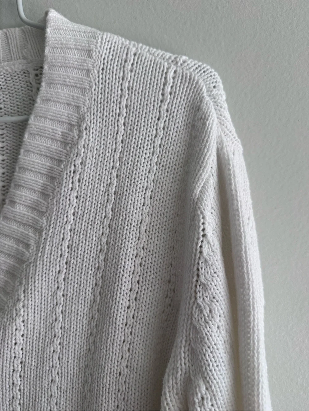 Vintage Classic Elements Chunky Knit White Cardigan Women’s Small or Girls Large